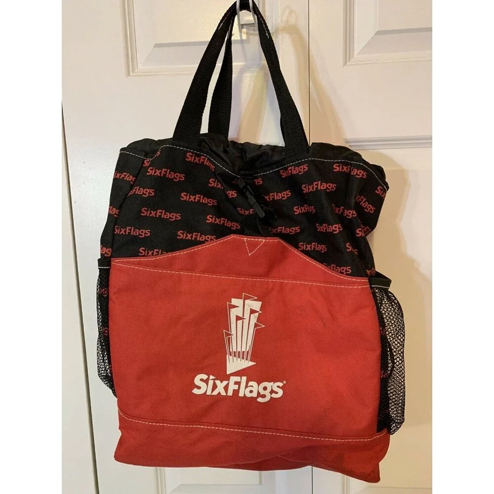 Six Flags Back Pack Medium‎ Red Black